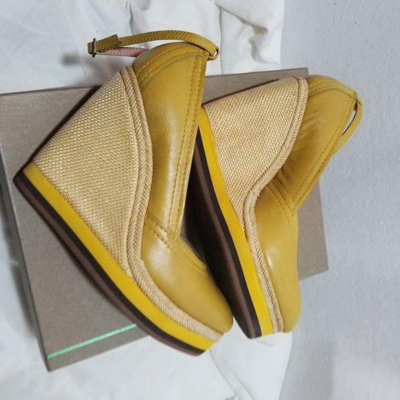 Bacio 61 Grotto Canary Wedge Platform Heels SZ 6.5 - Picture 9 of 15